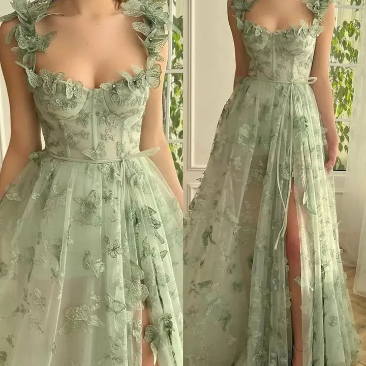 Women's Sleeveless Wedding Dress.