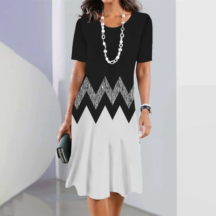 Women's Striped Summer Dress – Casual & Elegant.